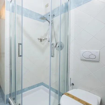 Carinzia - Solo Il Mare Davanti Dal 1982