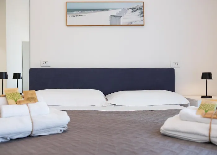 Carinzia Sea View 1982- Riviera Collection *