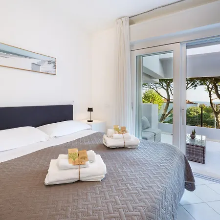 Riviera Collection - Carinzia Sea View Apartmán *